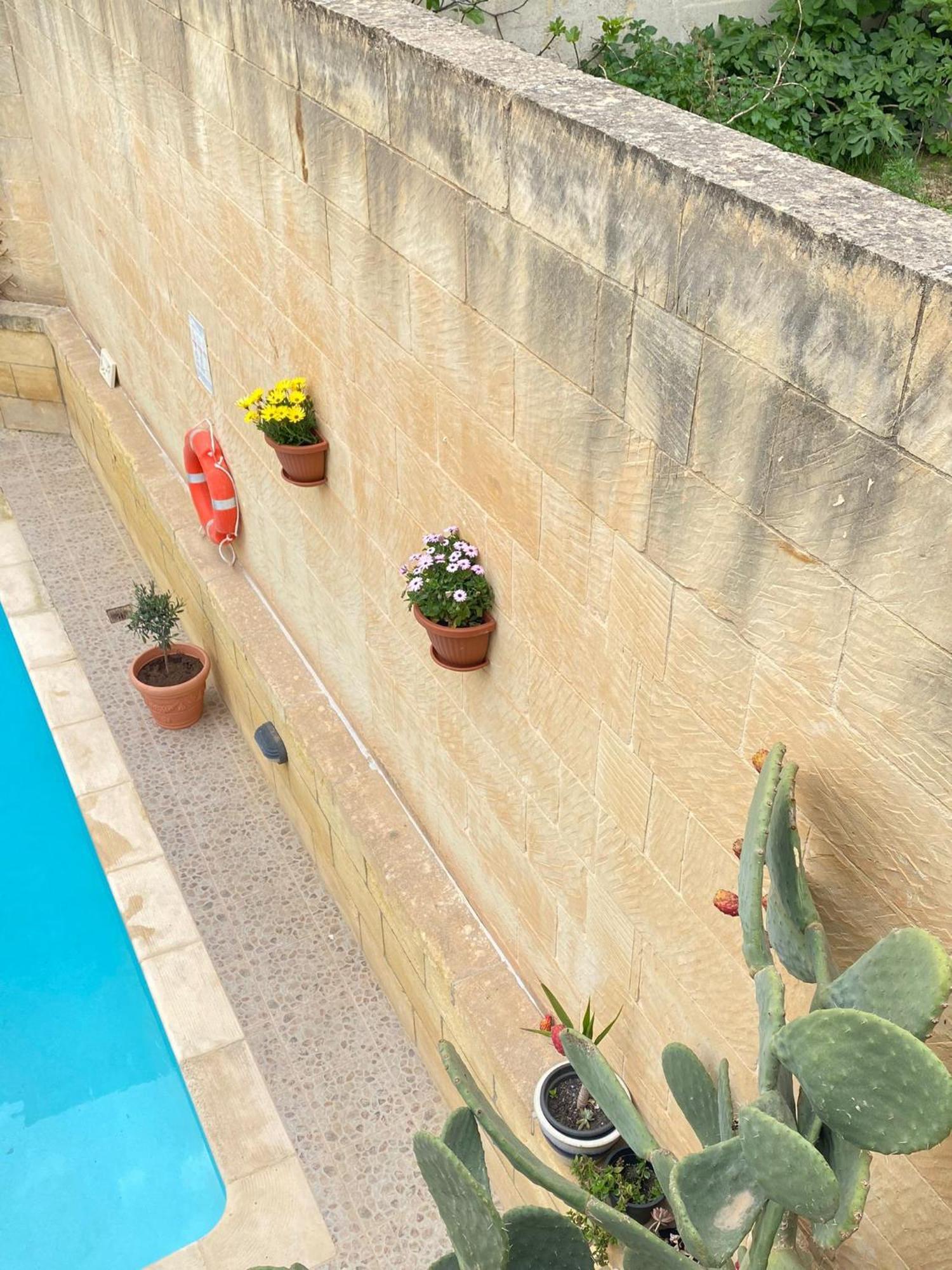 A La Maison B&B Xagħra Dış mekan fotoğraf