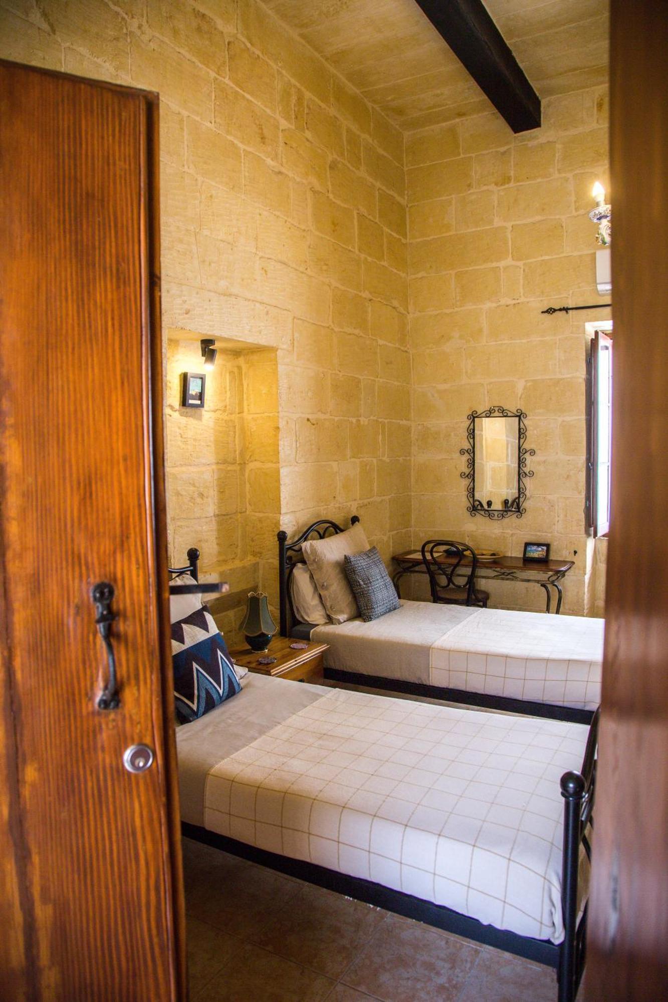 A La Maison B&B Xagħra Dış mekan fotoğraf